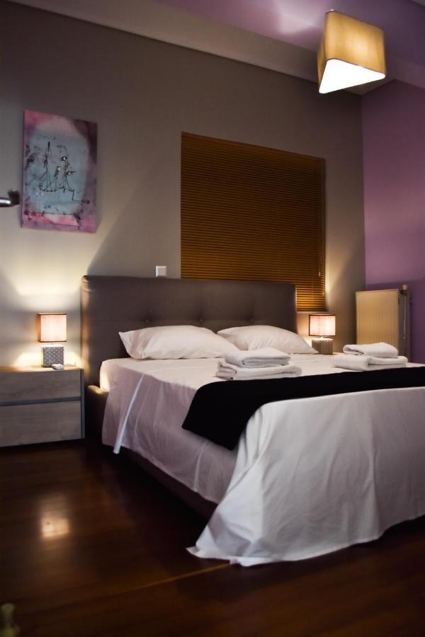Βright Walled Designed Apt In Glyfada Center Atenas Exterior foto