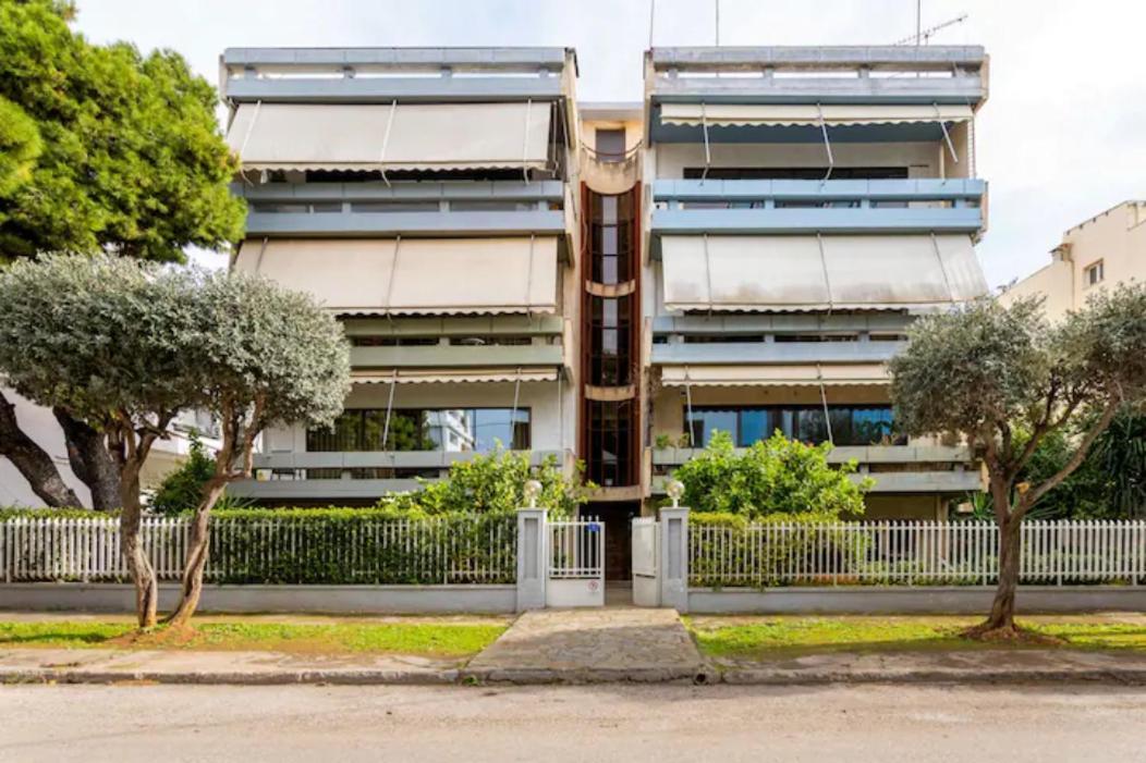 Βright Walled Designed Apt In Glyfada Center Atenas Exterior foto