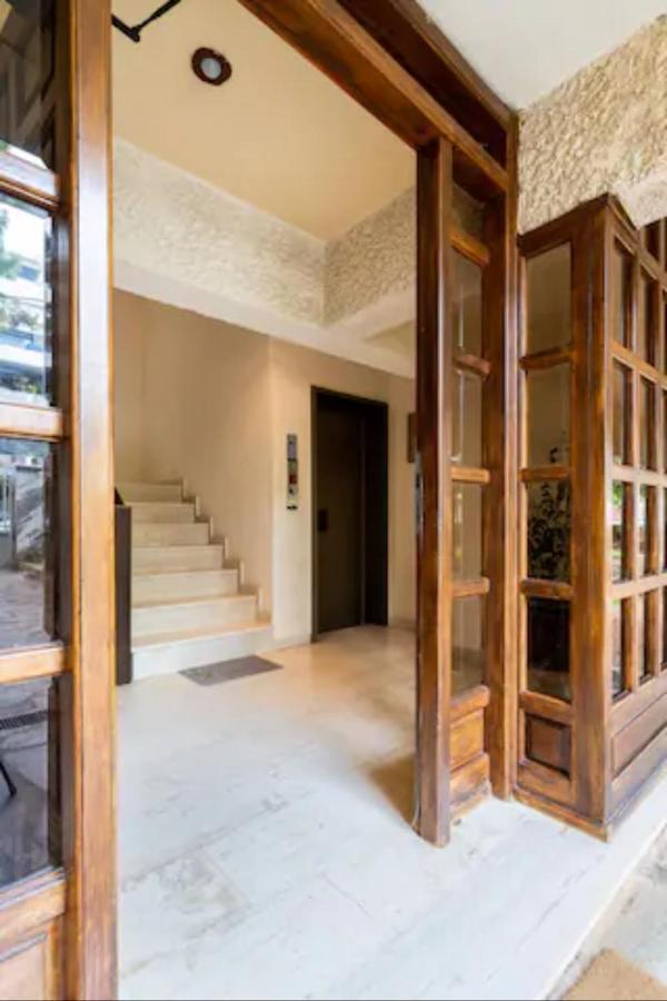 Βright Walled Designed Apt In Glyfada Center Atenas Exterior foto