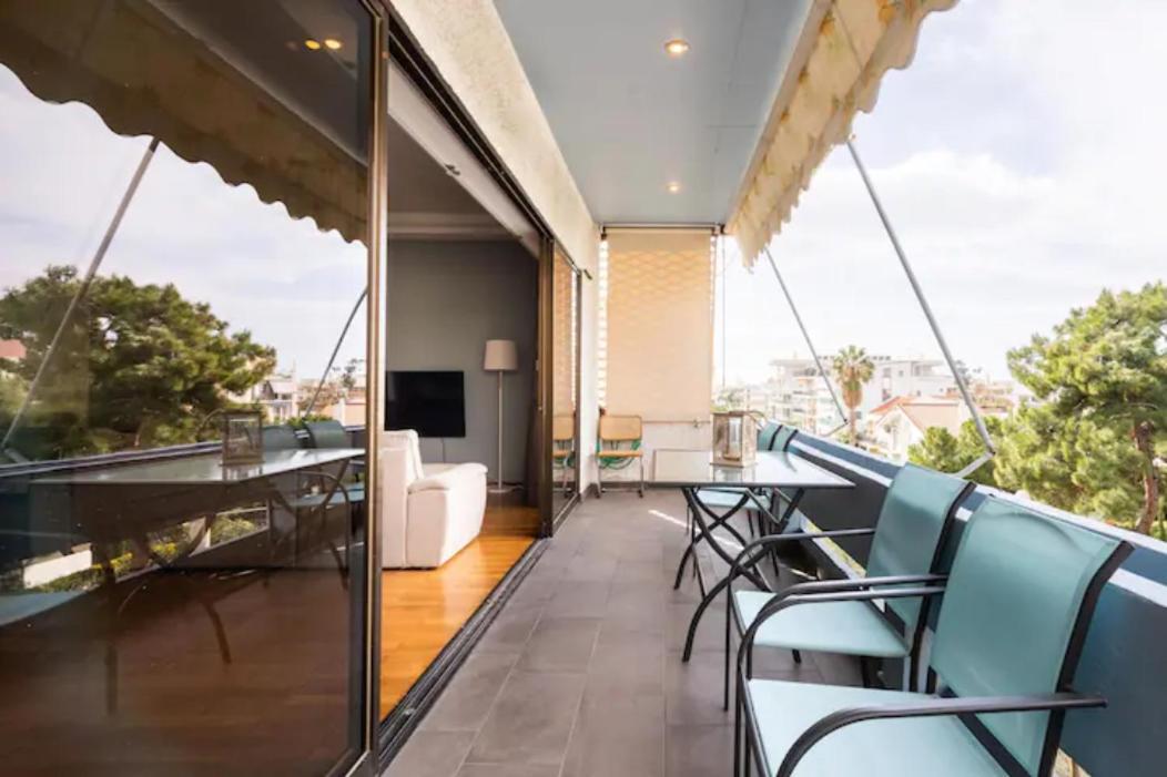 Βright Walled Designed Apt In Glyfada Center Atenas Exterior foto